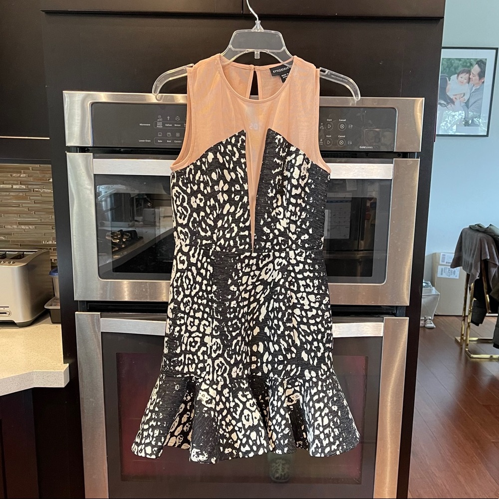 Stylestalker Printed Contrast Mesh Dress